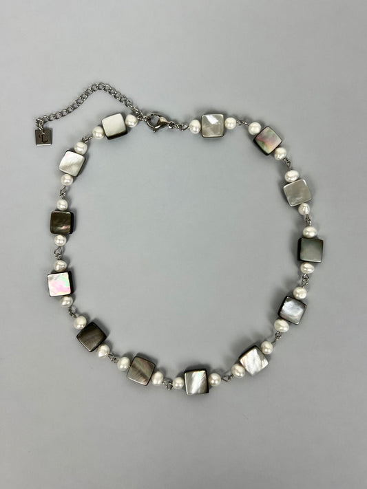 Collier Lucas